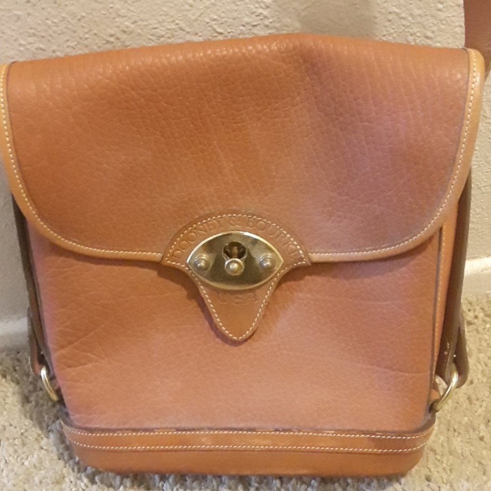 Rare Vintage Dooney and Bourke Spectator Bag